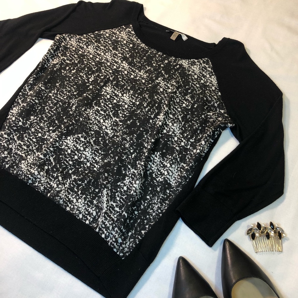 DKNY Business Casual Sweater Shirt - Size Medium